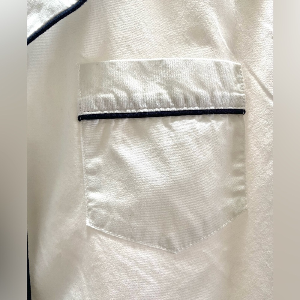 Petite Plume Women's White 100% Cotton Button-Down Nightshirt Navy Piping M - Picture 3 of 6